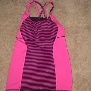 Lululemon tank !
